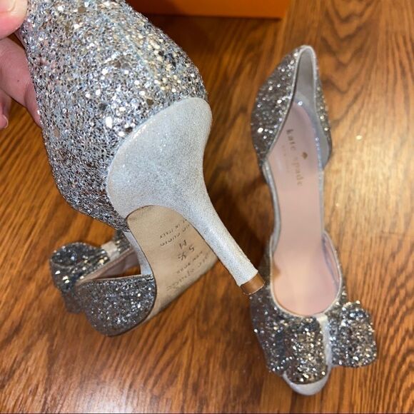 Kate Spade Sela Silver Glitter Bow Peep Toe Pumps - Picture 6 of 7